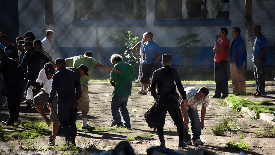 Motín en cárcel de Guatemala deja 8 muertos y más de 20 heridos