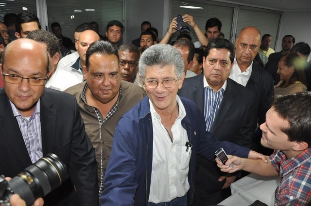 Así felicitaron los dirigentes de la Unidad al nuevo presidente de la AN, Henry Ramos Allup