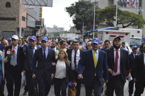 Esta es la alfombra roja de la instalación de la nueva Asamblea Nacional