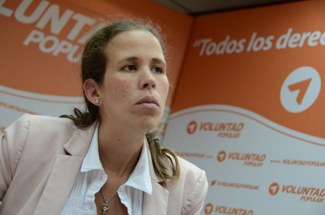 Manuela Bolívar: Lo único que cargaba Yon Goicoechea en su carro eran muebles y juguetes de sus hijos