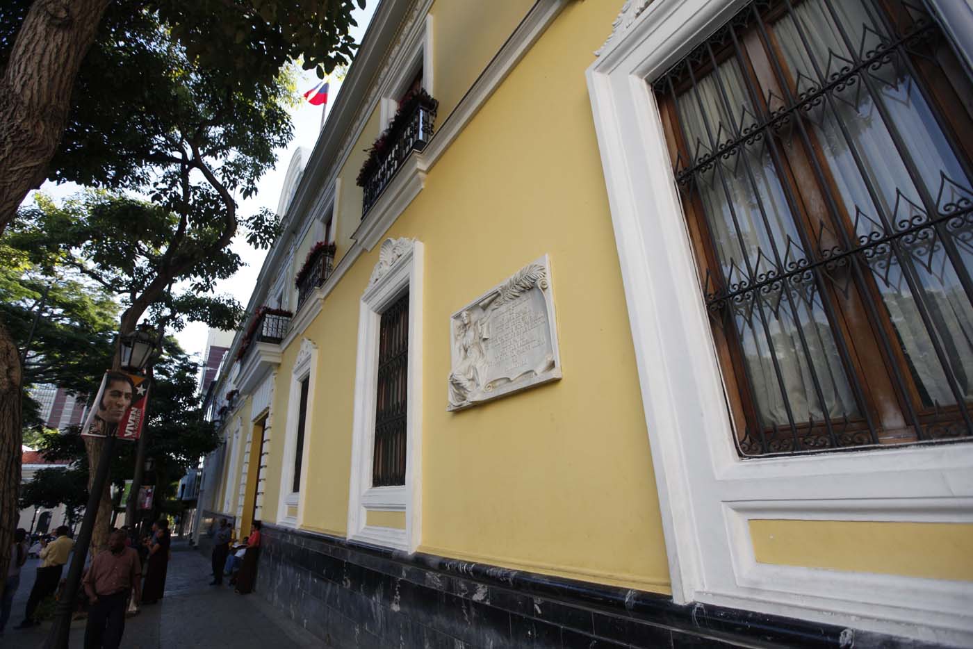 Gobierno bolivariano declara persona no grata al embajador de España en Caracas