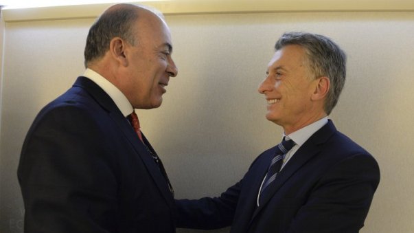 Foto: Macri y Muhtar Kent, CEO de Coca Cola / infobae.com