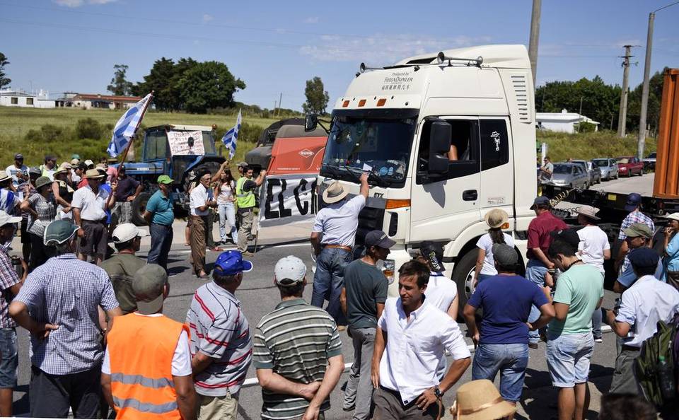 Venezuela paga la mitad de su deuda con productores lácteos de Uruguay