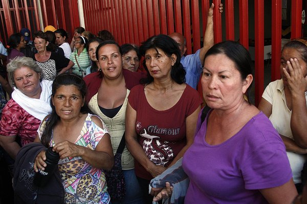 Consumidores denunciaron violación de su derecho a comprar alimentos en PDMercal de Táchira