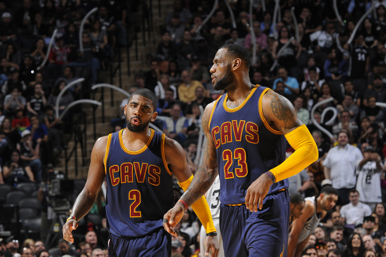 LeBron James y Kyrie Irving protagonistas en lauro de Cleveland