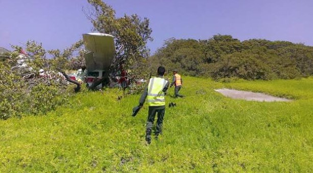 Aeronave con seis personas a bordo se salió de la pista en Los Roques (Fotos)