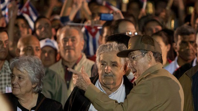 mujica-raul castro-