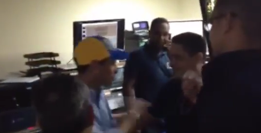 A Capriles aún lo quieren en Globovisión: Así fue recibido (VIDEO)