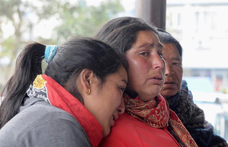 Mueren 23 personas al estrellarse un avión en Nepal