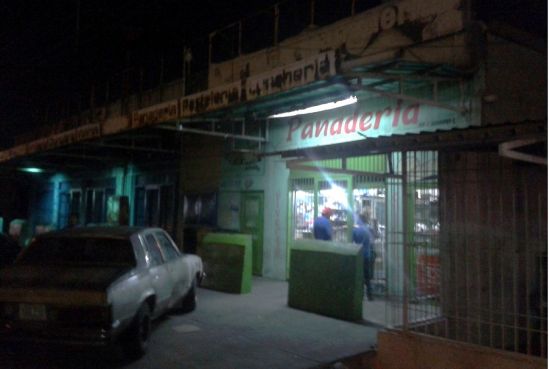 El incidente ocurrió en frente de una panadería