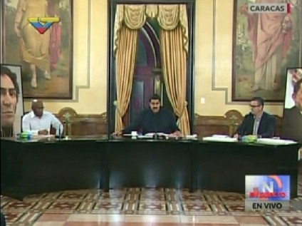 Maduro: Ahorita, por las medidas que hemos tomado, está llegando una cantidad tremenda de productos