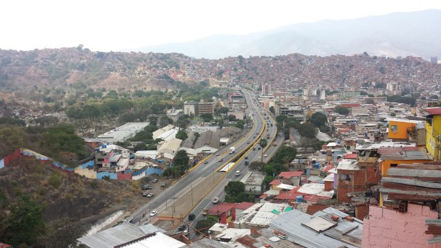 Foto LaPatilla/Barrio Primero de Mayo-Cementerio (Caracas)