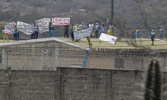 FOTOS: Son 18 los funcionarios que siguen secuestrados en Uribana