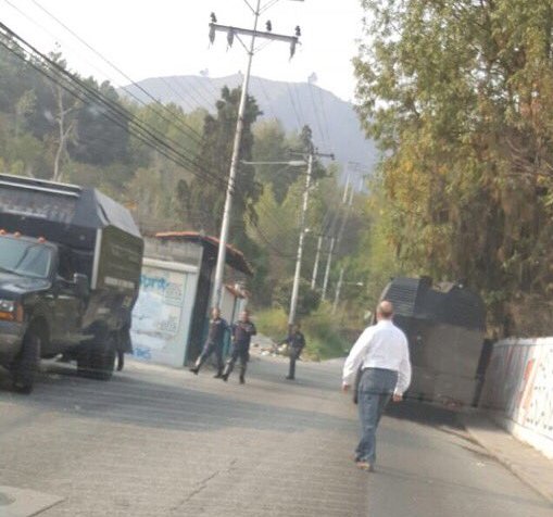 Denuncian que Sebin graba a quienes piden liberación de dueño de posada en El Playón