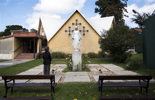 Estatua de la virgen saca a la luz anticlericalismo uruguayo