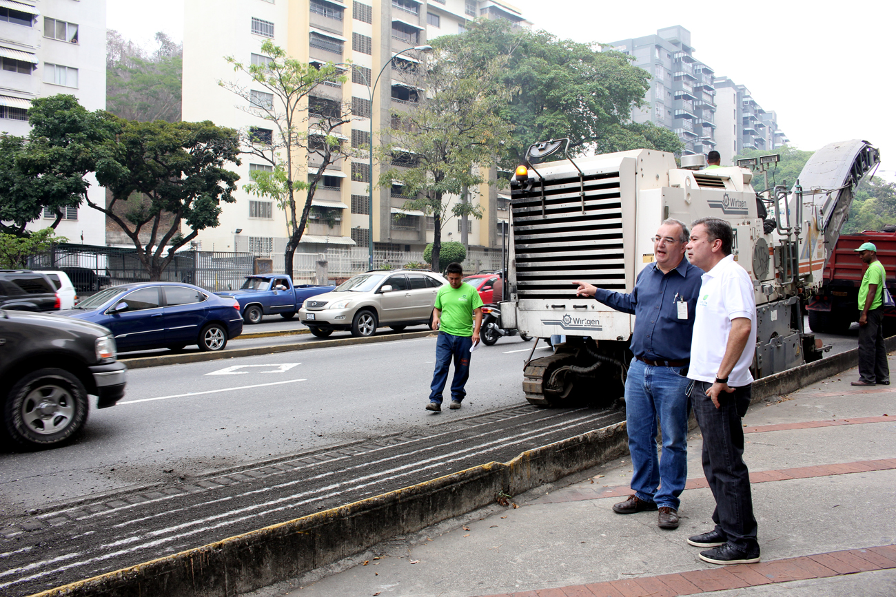 Gerardo Blyde arrancó Plan de Asfaltado Baruta 2016