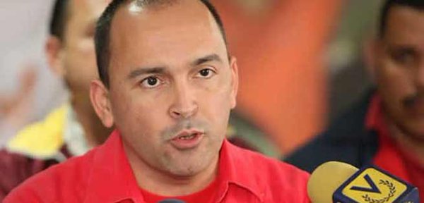 Diputado chavista aseguró que a la AN le cortaron la luz por falta de pago