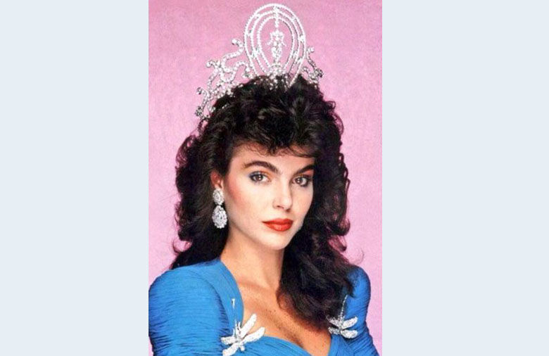 Barbara Palacios sorprende con su perfecta figura, a 30 años de ser coronada como Miss Universo