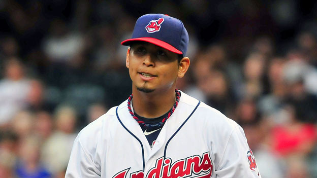 Carlos Carrasco abandonó el duelo ante Detroit por lesión