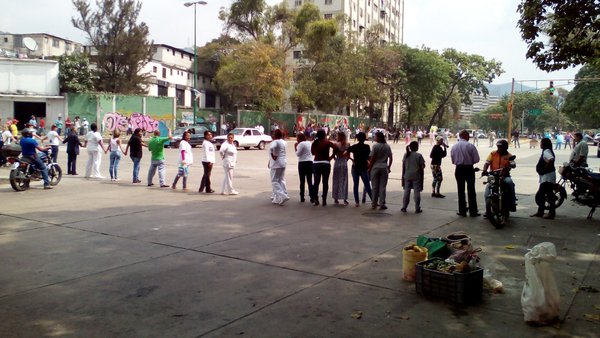 Protesta  hospital de coche