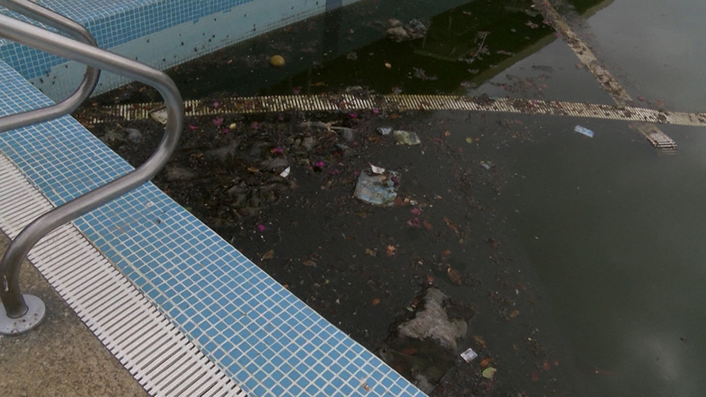 Complejo de Piscinas en Carabobo se encuentra en total abandono (video)