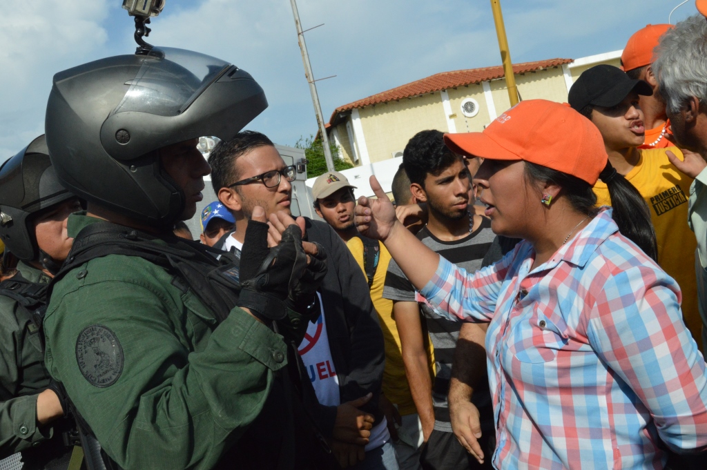 Desiree Barboza: Ningún piquete militar detendrá la lucha para activar el Revocatorio