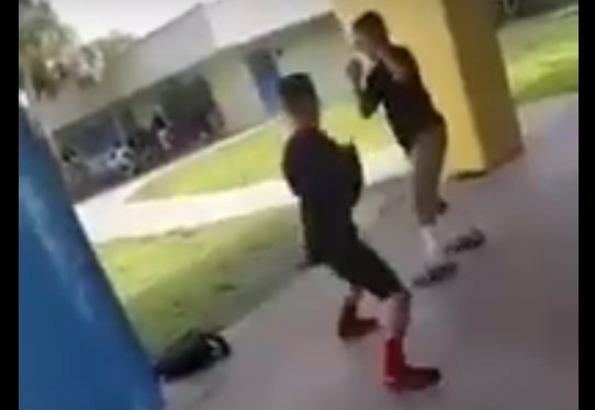 Chamito se la quiso dar de “bravo” y el otro le respondió con una clase magistral de Jiu-jitsu (VIDEO)