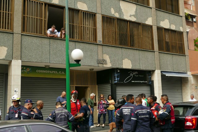 Registran incendio en el casco central de Chacao