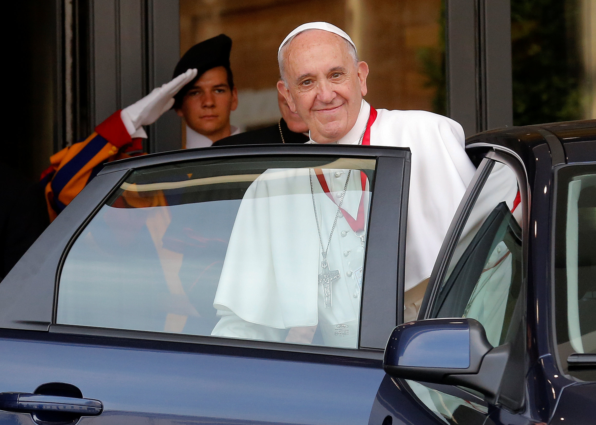 Francisco dice que no ha pensado en “dejar de ser papa”