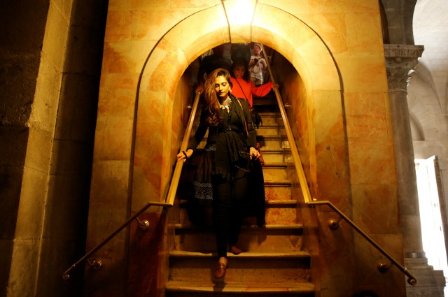 Sonam Kapoor actriz india visita la Iglesia del Santo Sepulcro en la Ciudad Vieja de Jerusalén, 30 de de mayo de, el año 2016 REUTERS / Ammar Awad