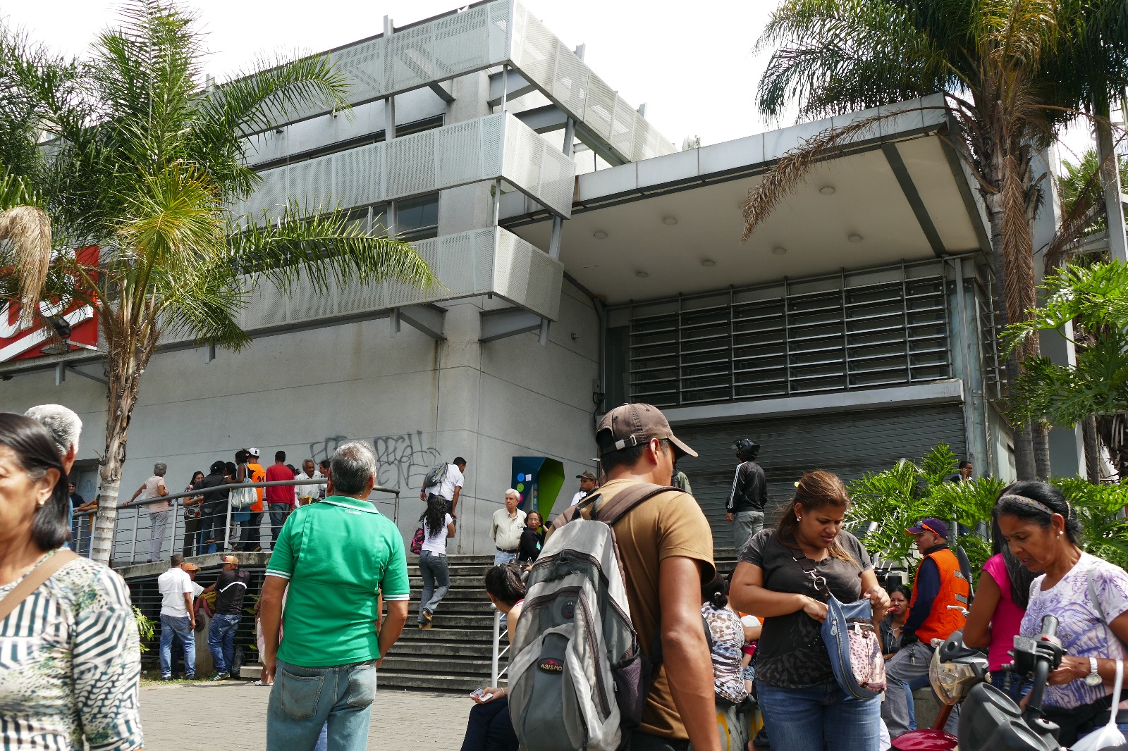 Supermercado en Santa Eduvigis fue cerrado tras alteración del orden