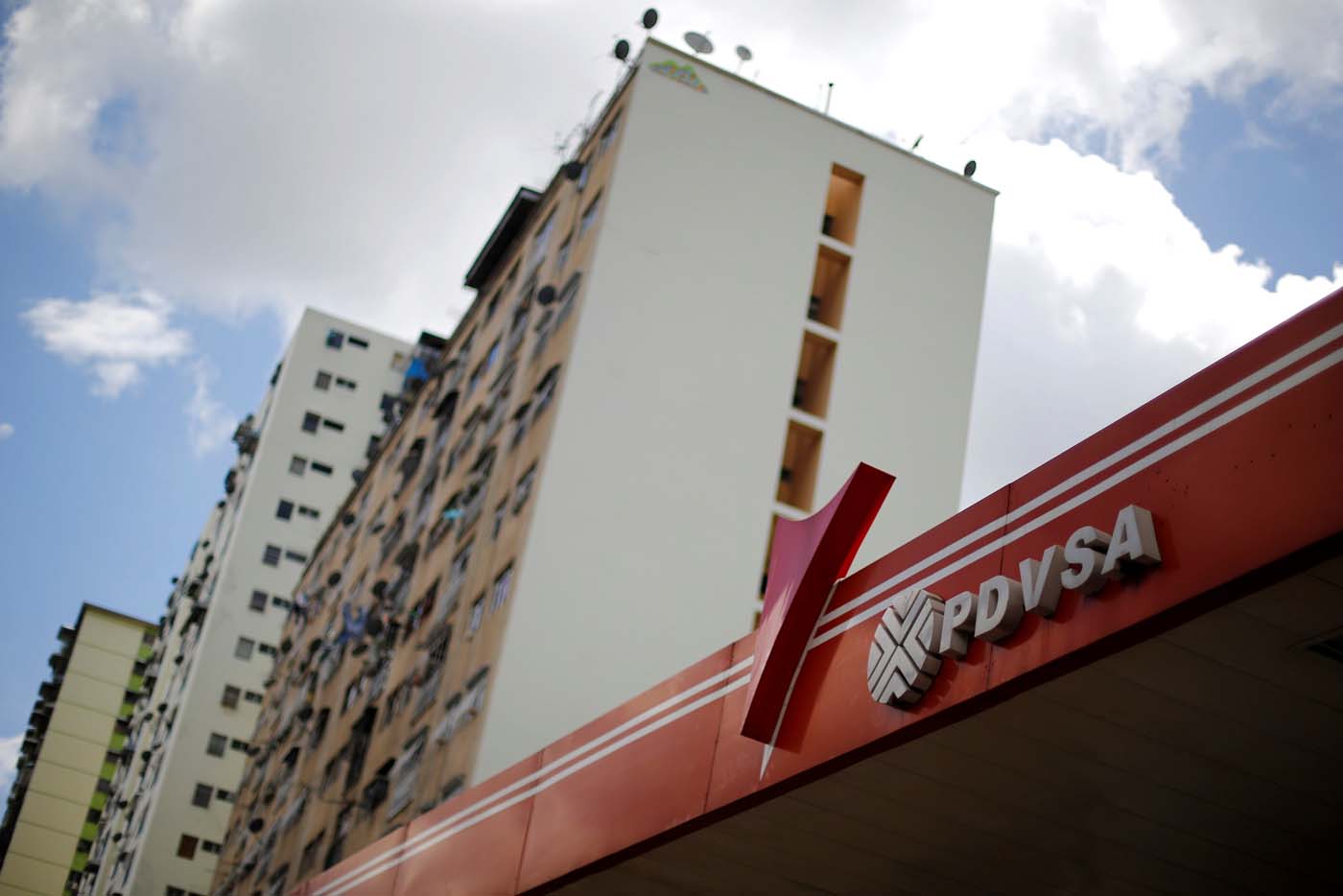 Pdvsa negocia canjear sus deudas comerciales por deudas financieras