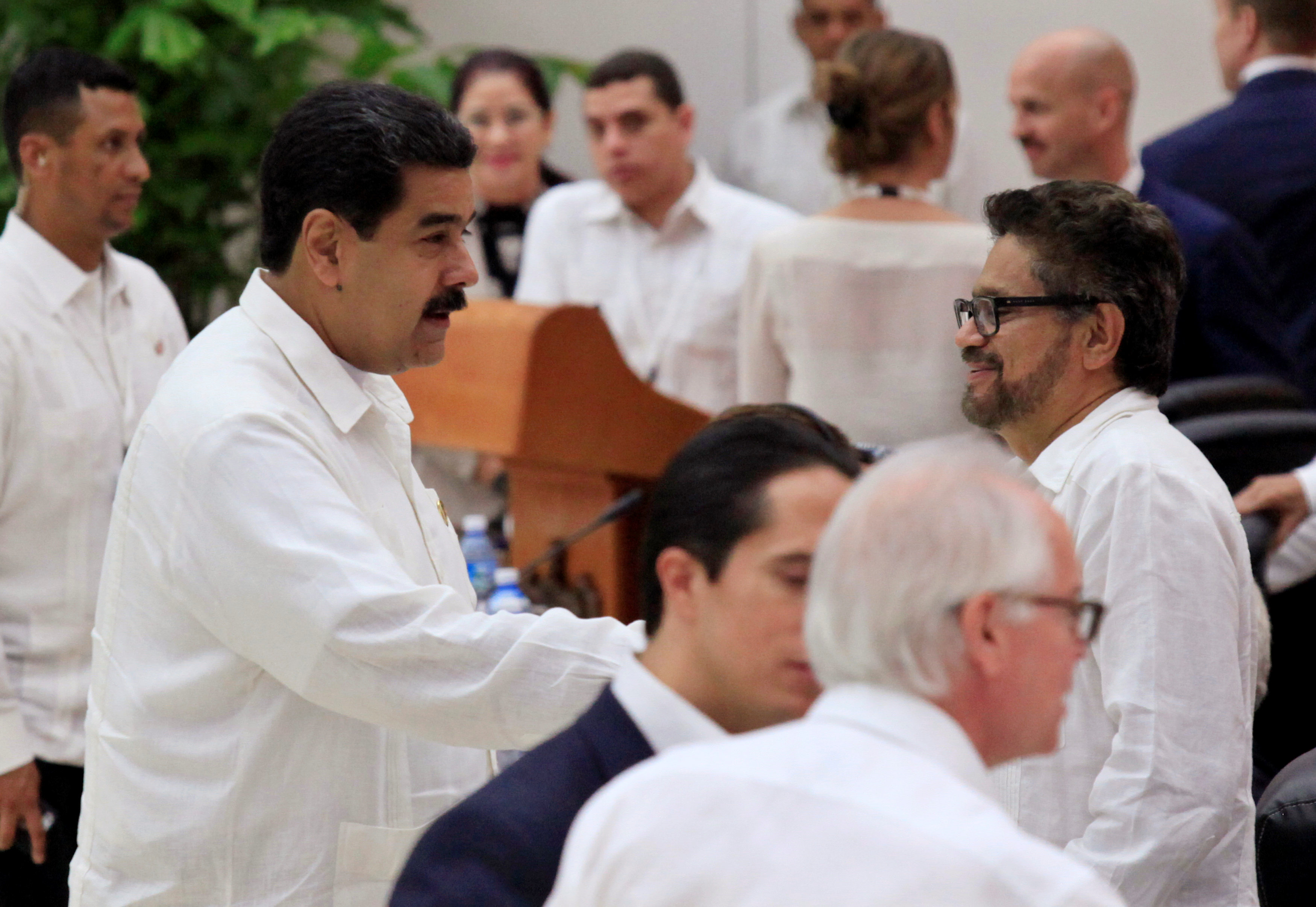 Fotos que dan la vuelta al mundo: Maduro y los líderes de las Farc