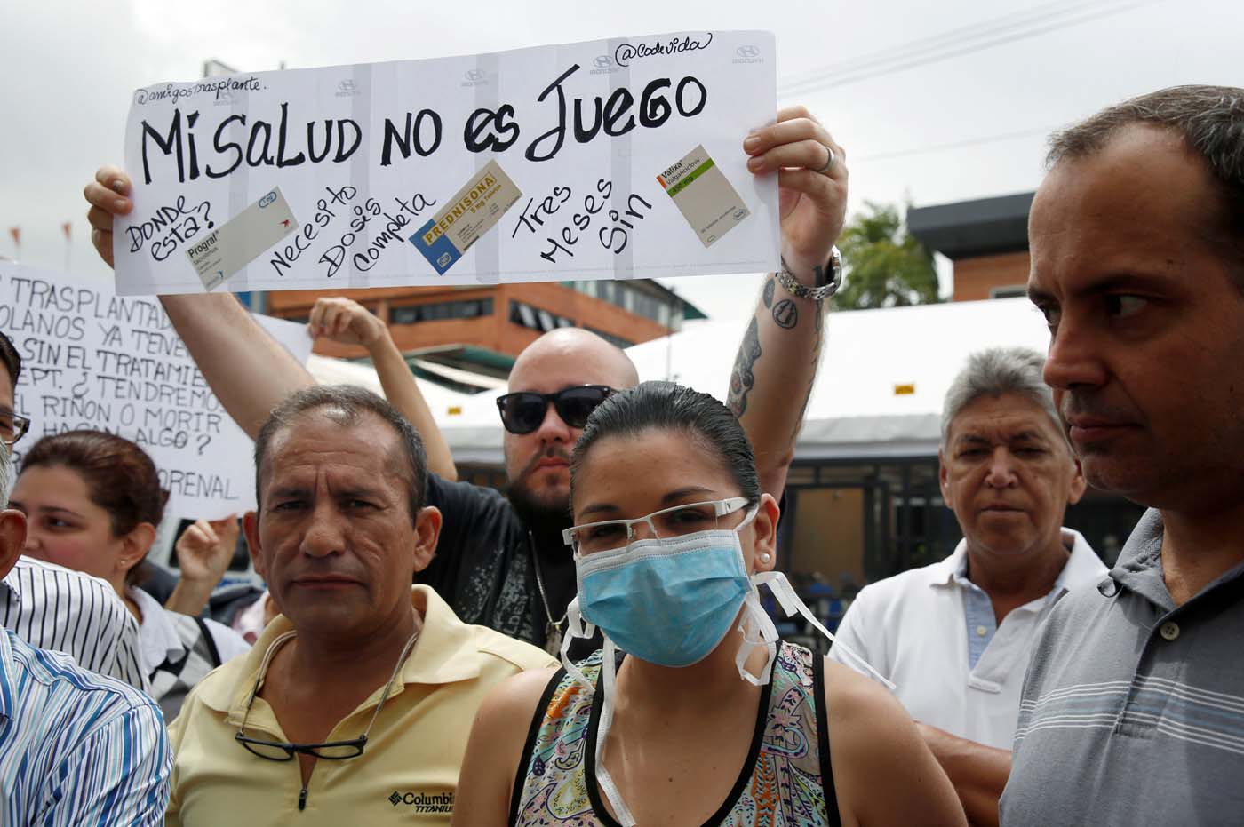 Pacientes con trasplantes de riñón toman medicinas para mascotas en Monagas