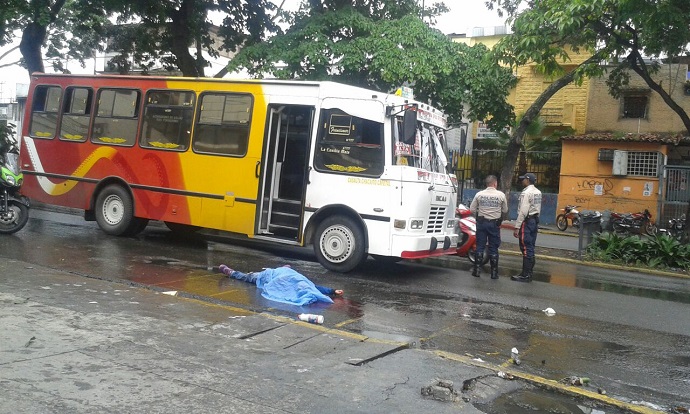 Abatido antisocial que robaba dentro de un transporte público en la avenida Andrés Bello