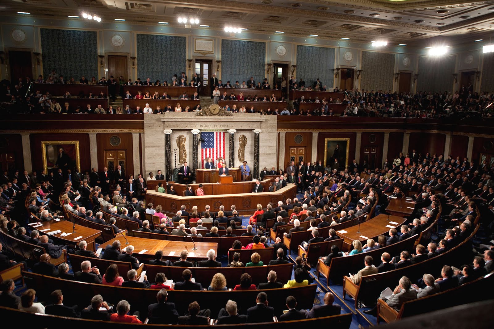 El Senado de EEUU comienza debate de juicio político contra Trump