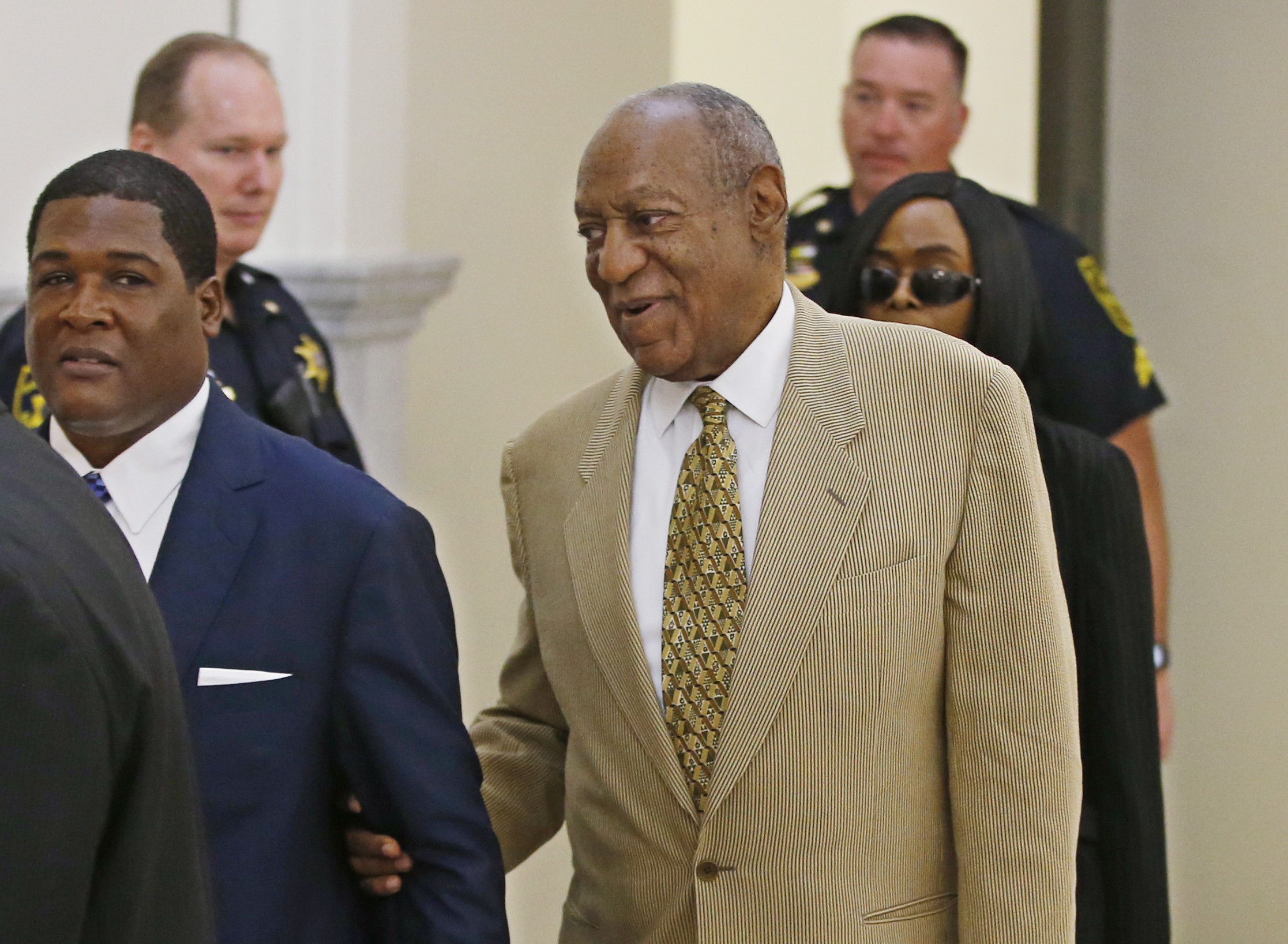 Juez de EEUU acepta parte de demanda de Bill Cosby por caso de abuso sexual