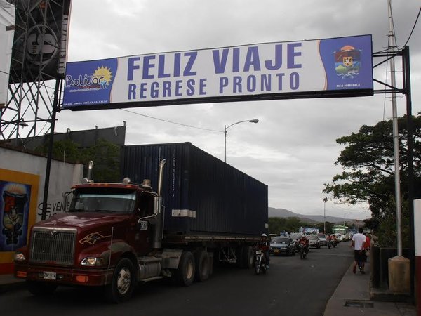 Transportistas de carga solicitan ser incorporados a mesas de trabajo en reapertura de la frontera