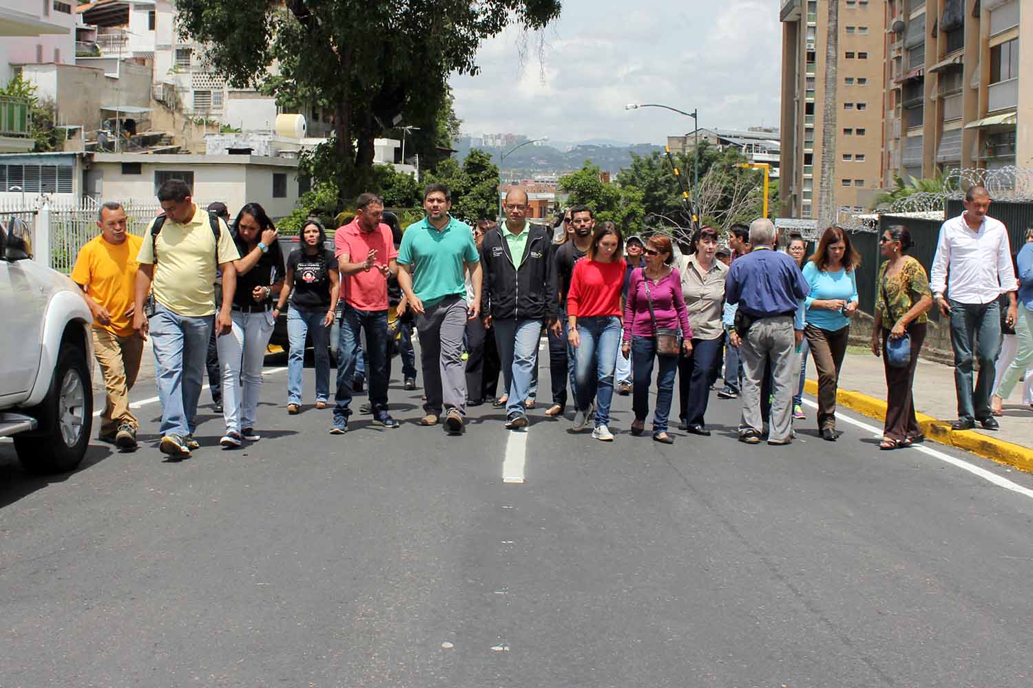 Alcaldía de Sucre rehabilitó calle Maracay de El Marqués (Fotos)