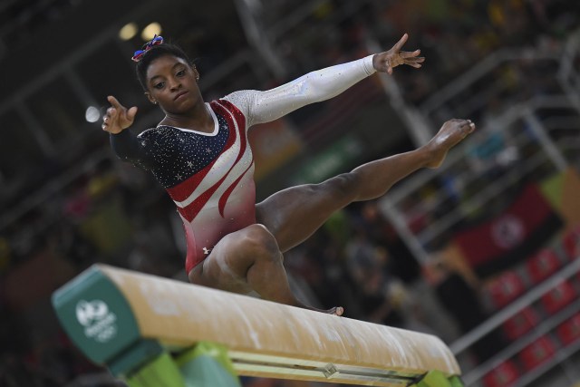 SimoneBiles (17)