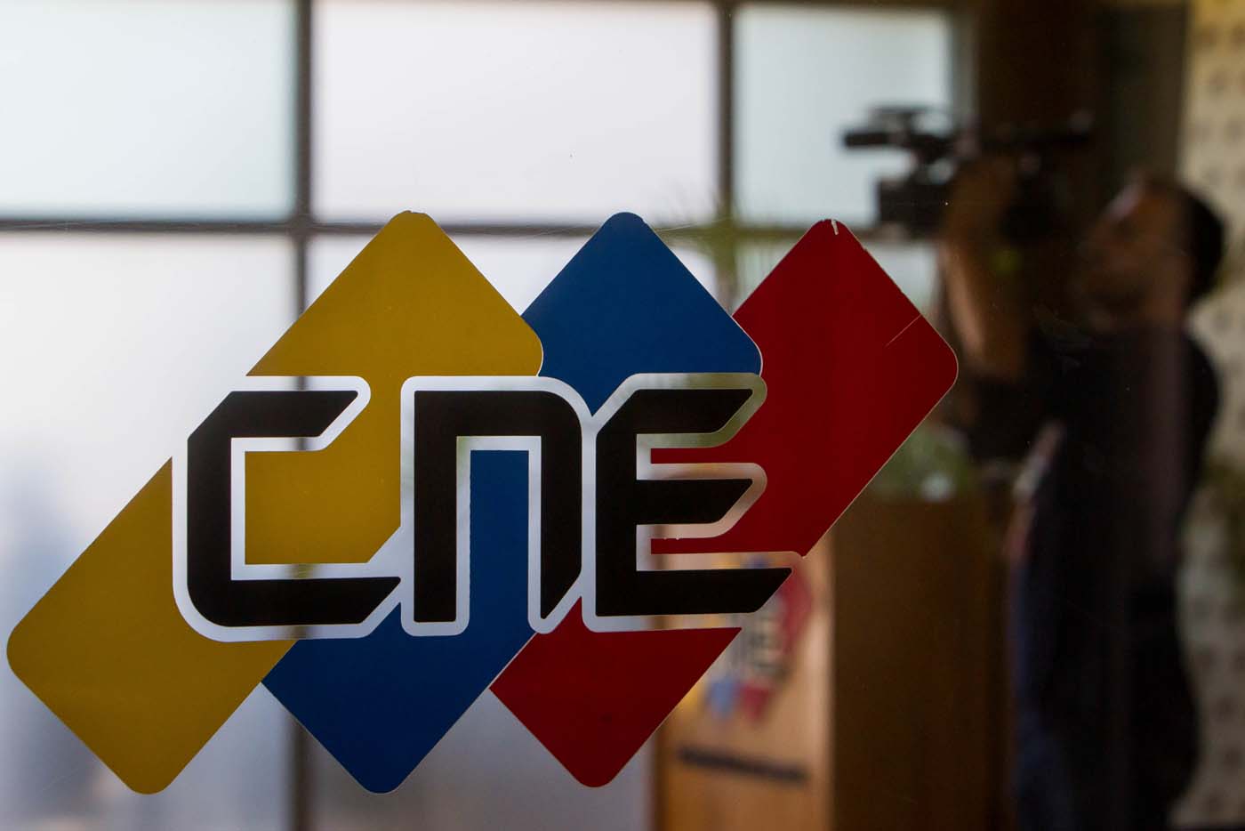 Pocas máquinas en zonas de difícil acceso propone informe del CNE para el 20%