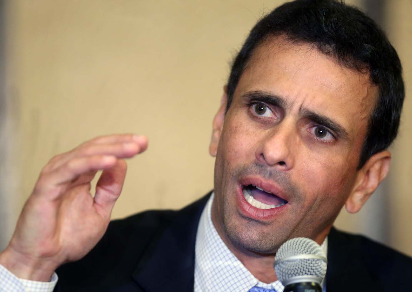 Capriles: El derecho al voto sigue secuestrado en nuestro país