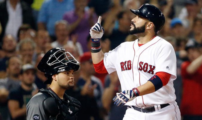 Sandy León despachó un cuadrangular en victoria de Medias Rojas