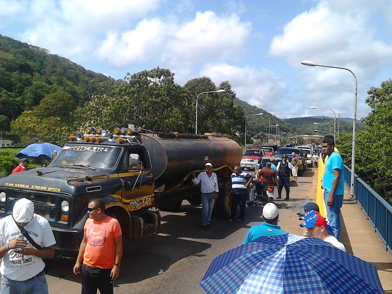 Proyecto Venezuela: Habitantes de El Callao no son camellos para tenerlos sin agua