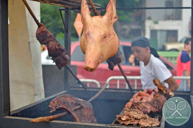 Lechon y carnes en vara