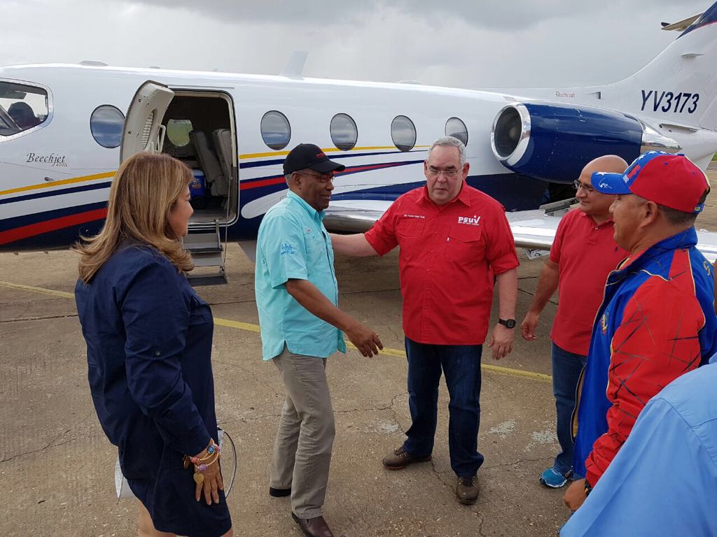 ¿De quién es el jet VIP en el que viaja Aristóbulo Istúriz? (fotos)