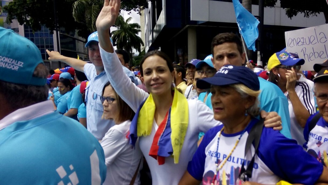 María Corina Machado: “Villa Rosa lo demostró: la gente se rebela y el tirano huye”