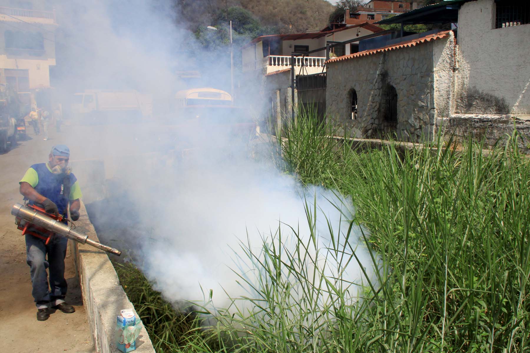 Alcaldía Metropolitana activó plan de fumigaciones especiales en los 5 municipios