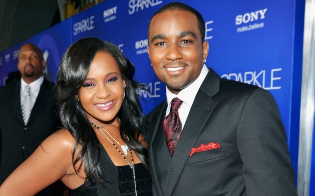 Novio de Bobbi Kristina Brown tiene que pagar 36 millones de dólares como indemnización