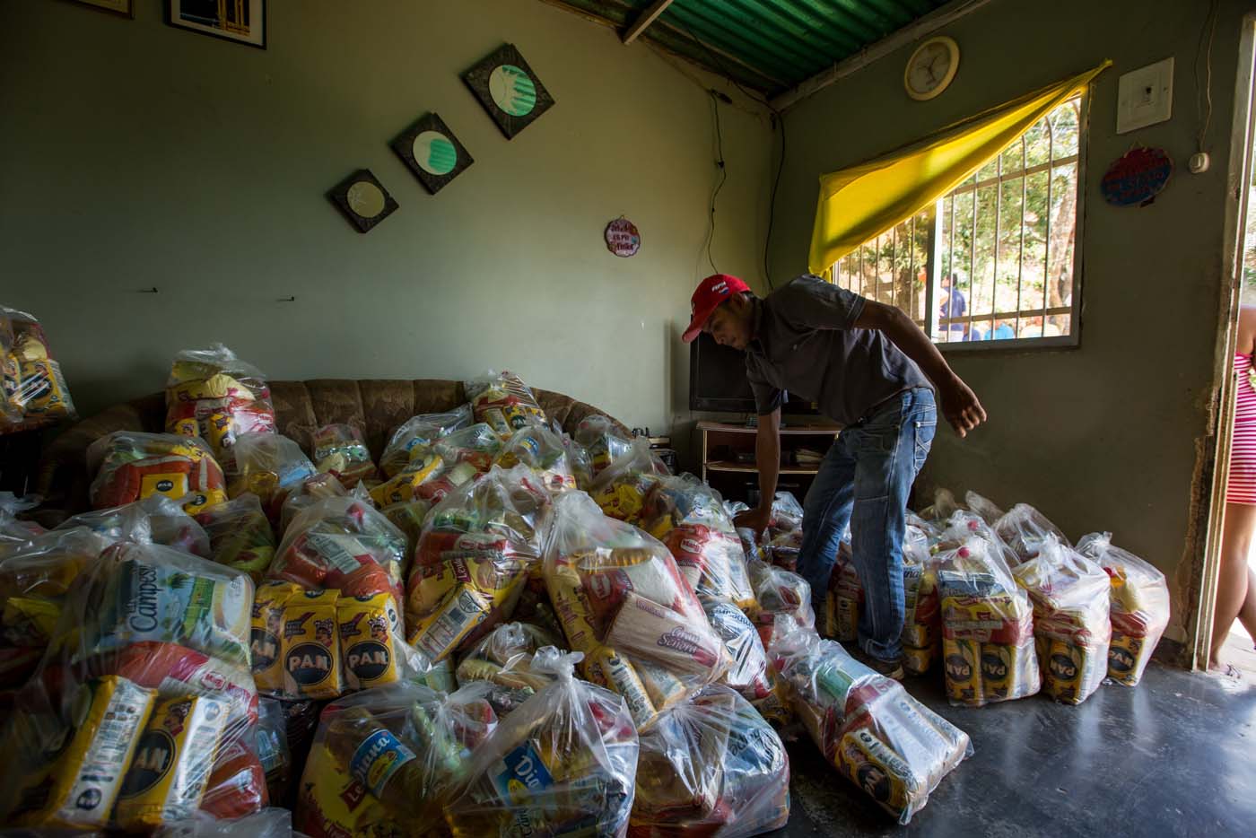 Impresión de billetes de 100 equivale a 20,2 millones de bolsas Clap